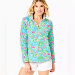 Lilly Pulitzer Lilly loves Disney skipper pullover size small